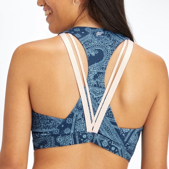 Fabletics - Picture 1 of 5